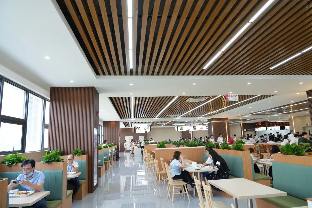 640 (8).jpg undefined