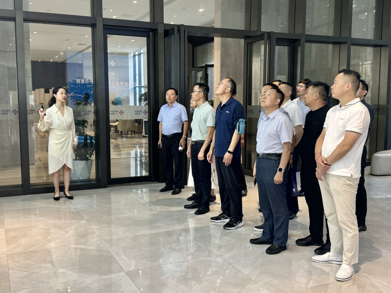 南沙企聯(lián)攜亳州企聯(lián)企業(yè)家蒞臨廣東醫(yī)谷參觀交流